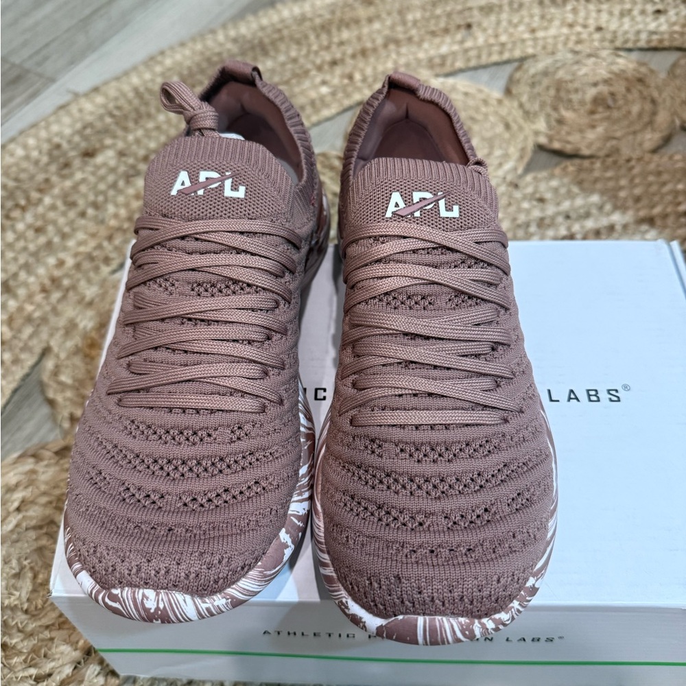 APL techloom Sneakers